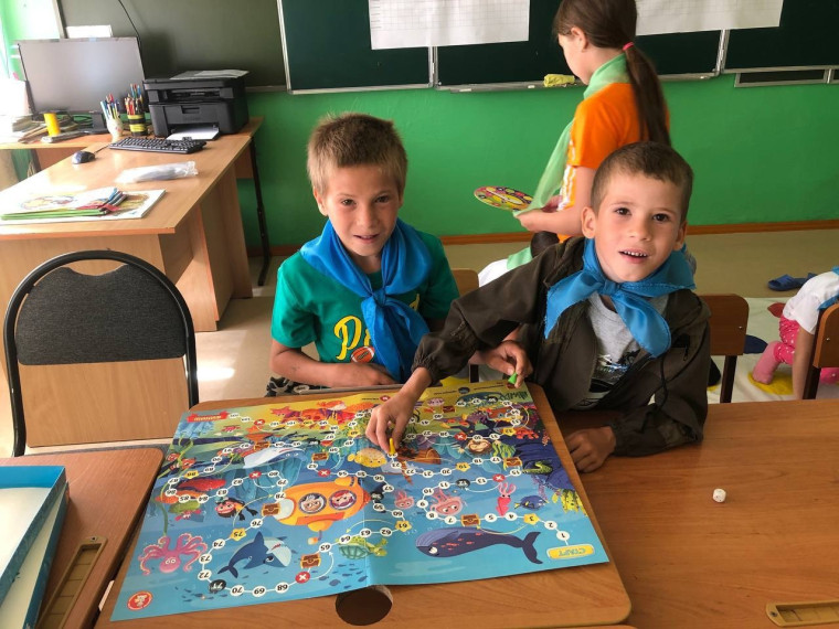 Кто шагает дружно в ряд?.